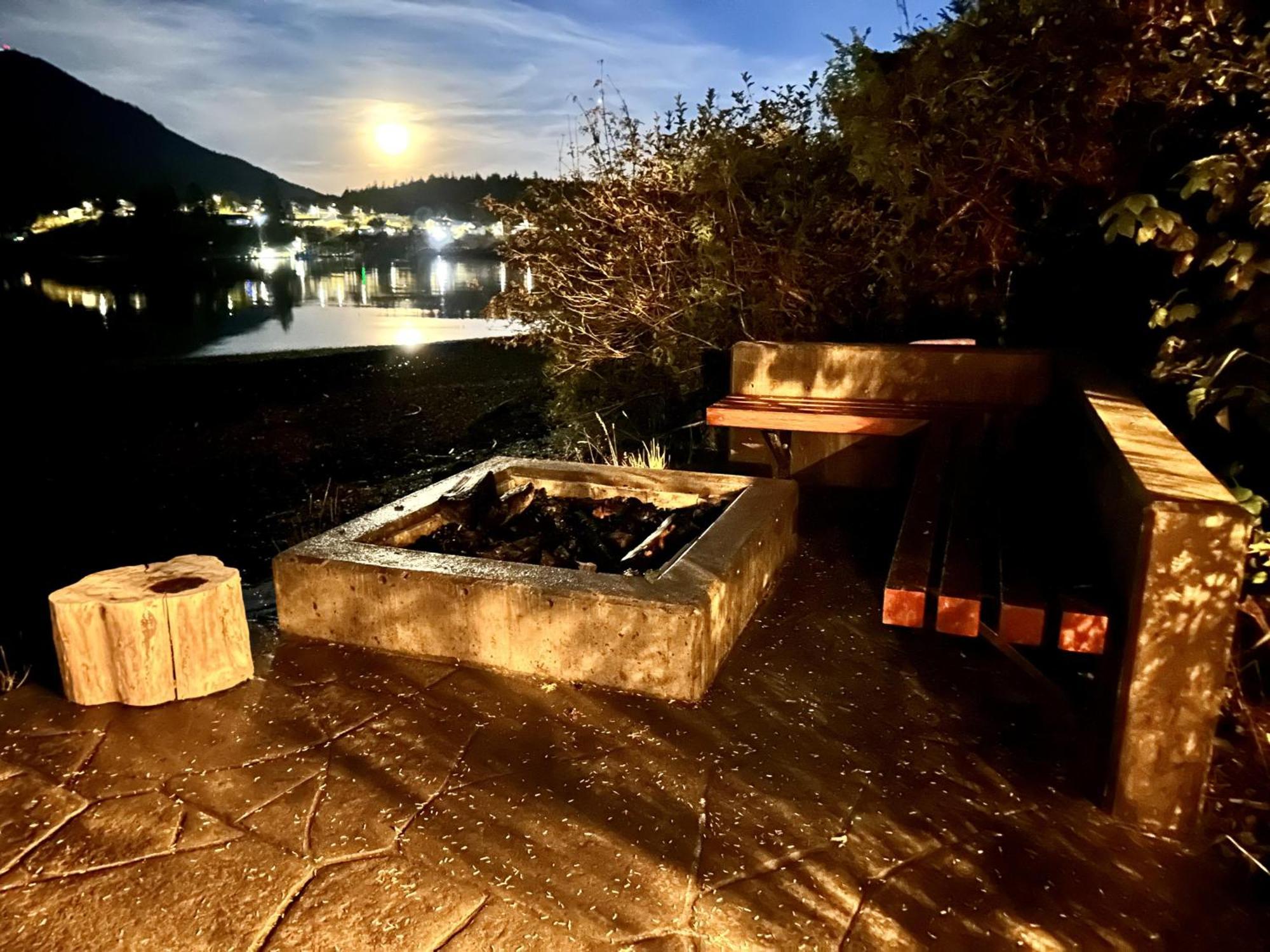 Private Oceanfront And Hot Tub! - Gww Holiday home Ucluelet