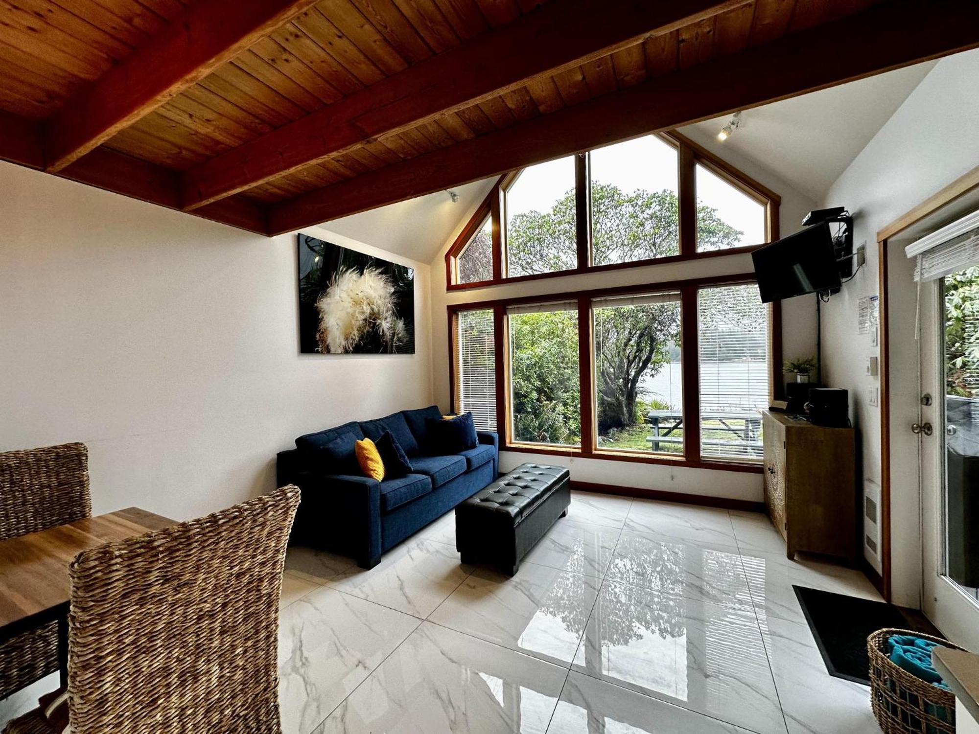 Private Oceanfront And Hot Tub! - Gww *