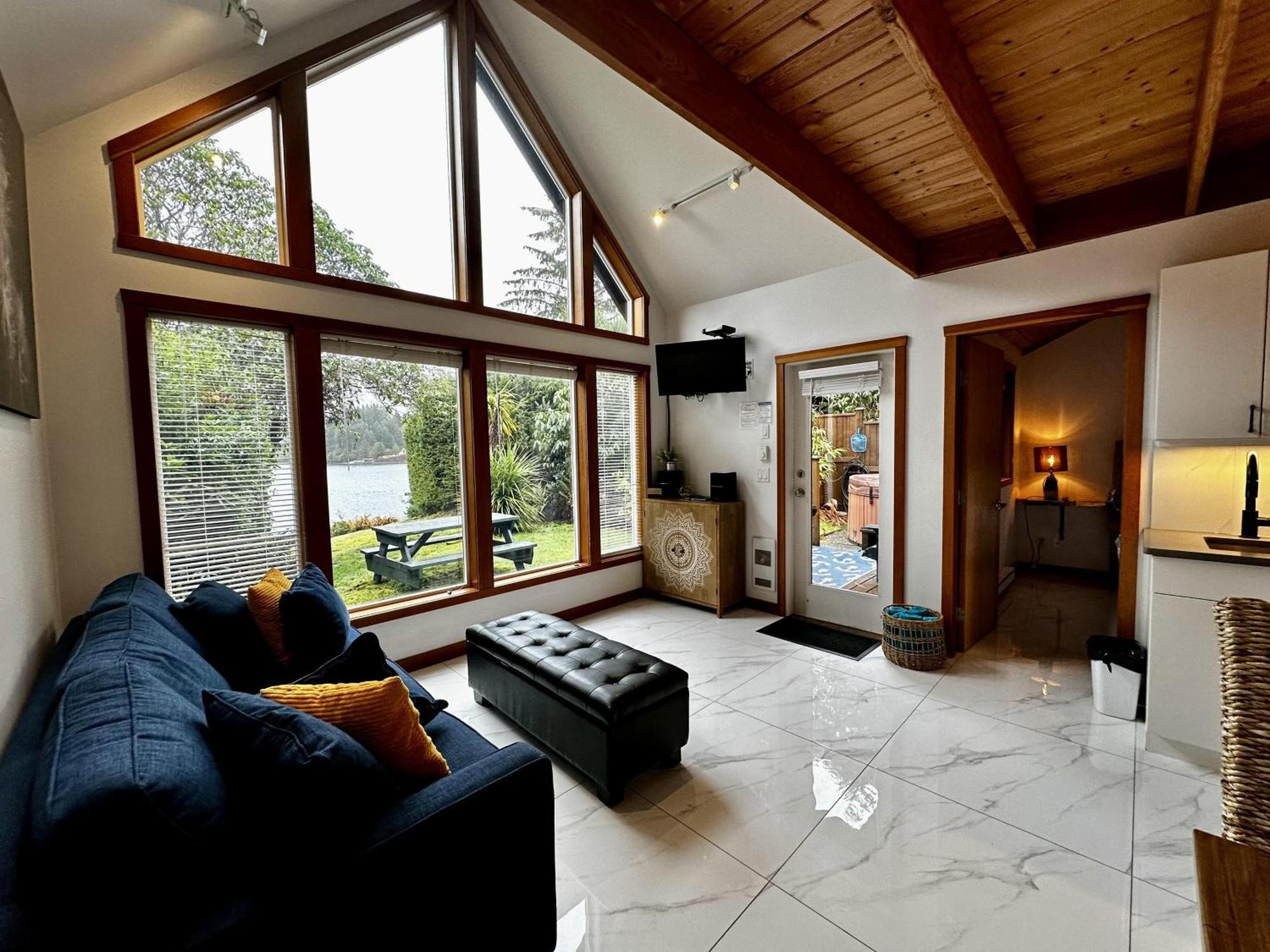 Private Oceanfront And Hot Tub! - Gww *