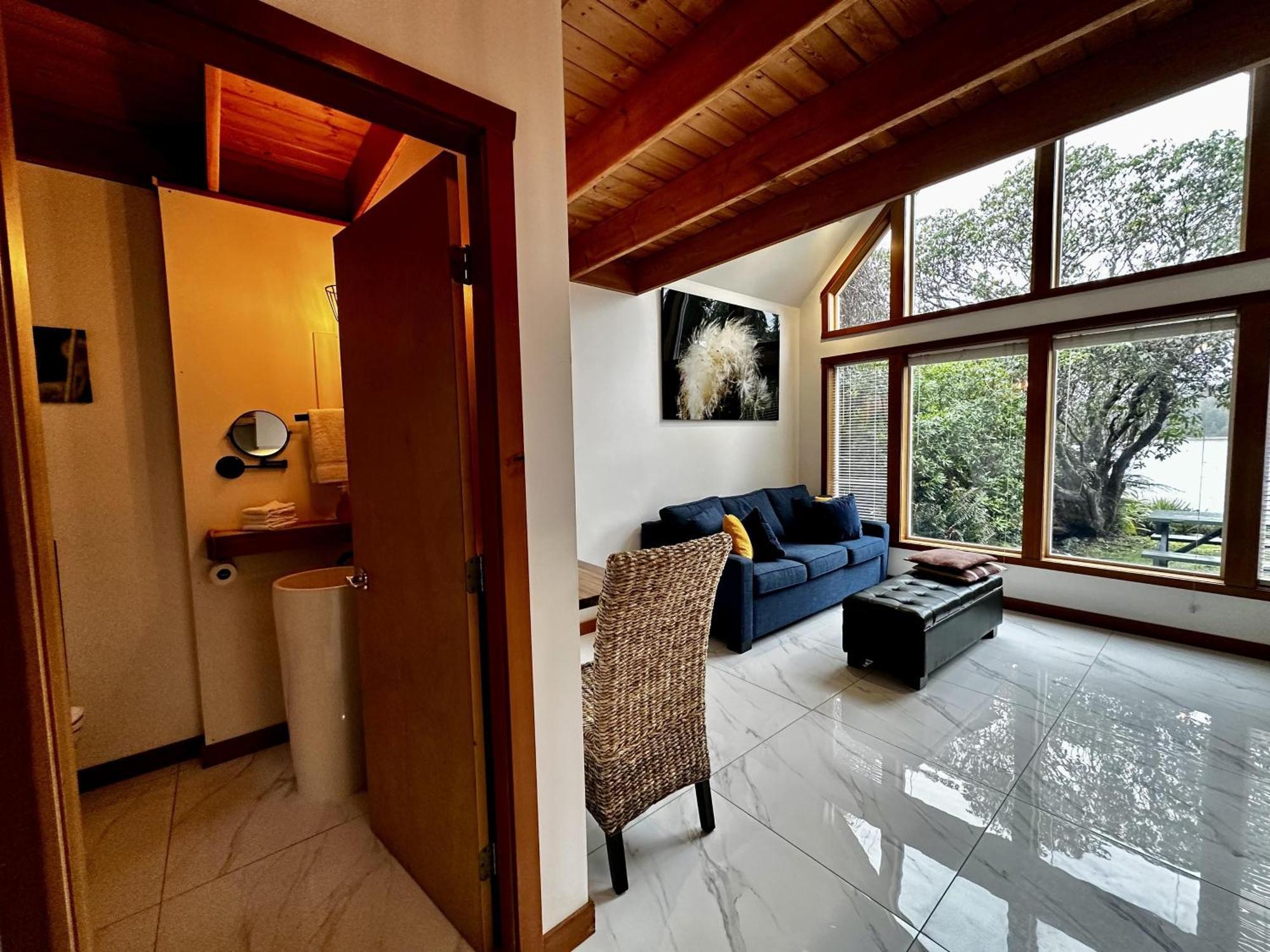 Holiday home Private Oceanfront And Hot Tub! - Gww Ucluelet